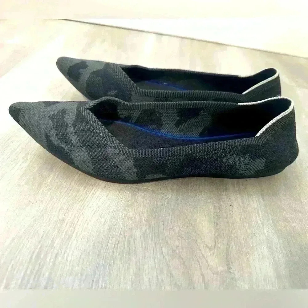 Rothy’s gray camo print points pointed toe flats size 8